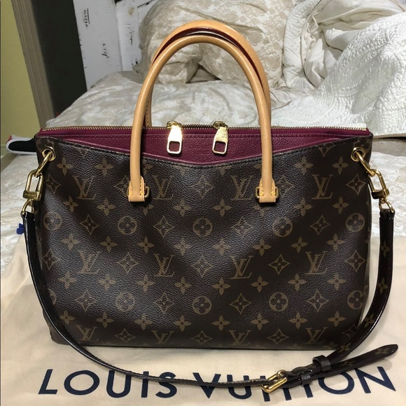 Louis Vuitton Handbags - Louis Vuitton Monogram Pallas MM (Aurore)